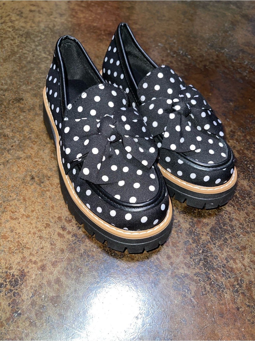 Amazon Black & White Polka Dot Bow Loafers for Kids